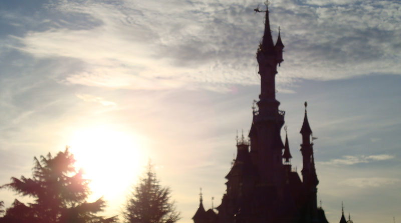 Il Castello Disneyland Paris Simbolo Del Parco Io Viaggio Con Topolino